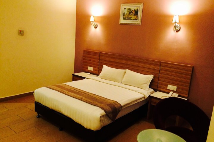 Room 6 of 59