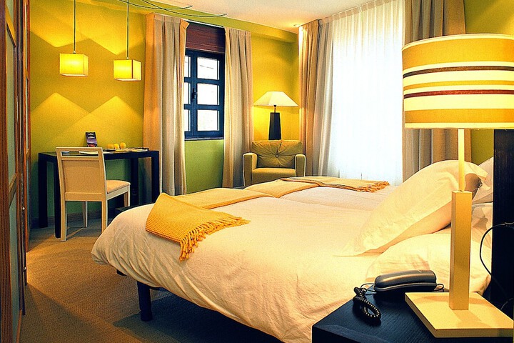 Room 10 of 41