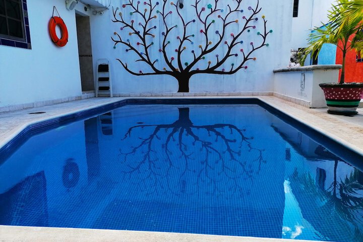 Pool 44 of 60