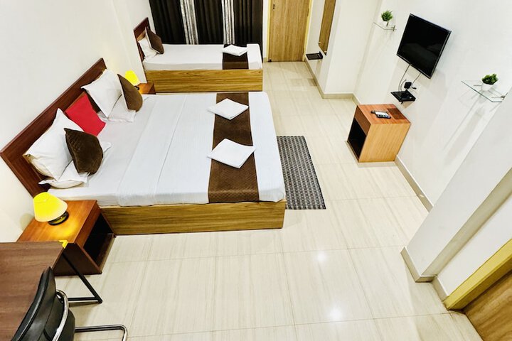 Room 16 of 18