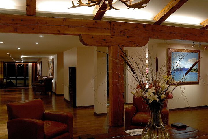 Guest Lobby