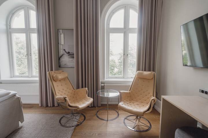 Room 92 of 203
