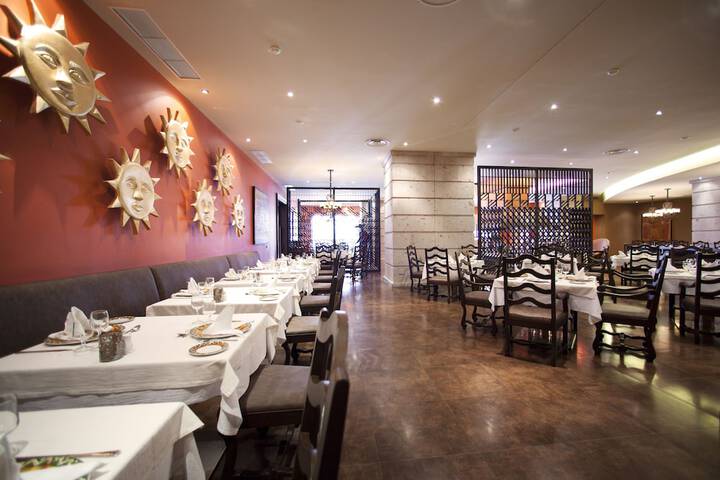 Dining 118 of 161