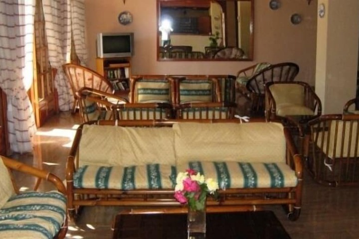 Guest Lobby