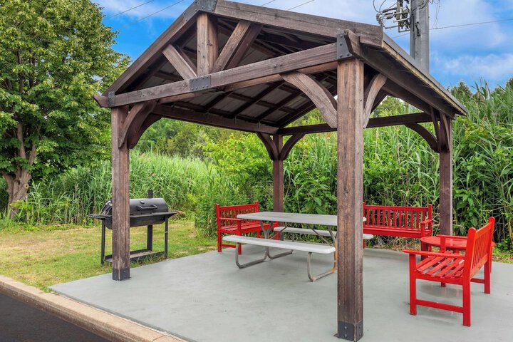 BBQ/picnic area