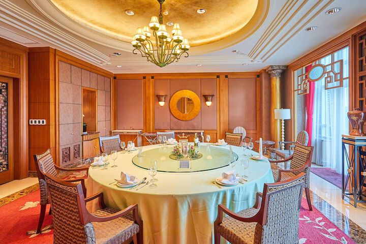Dining 74 of 110