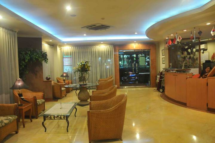 Guest Lobby