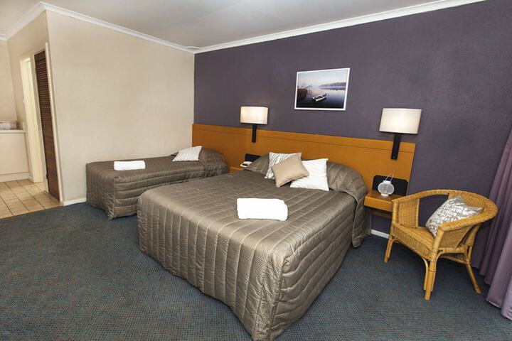 Room 5 of 31