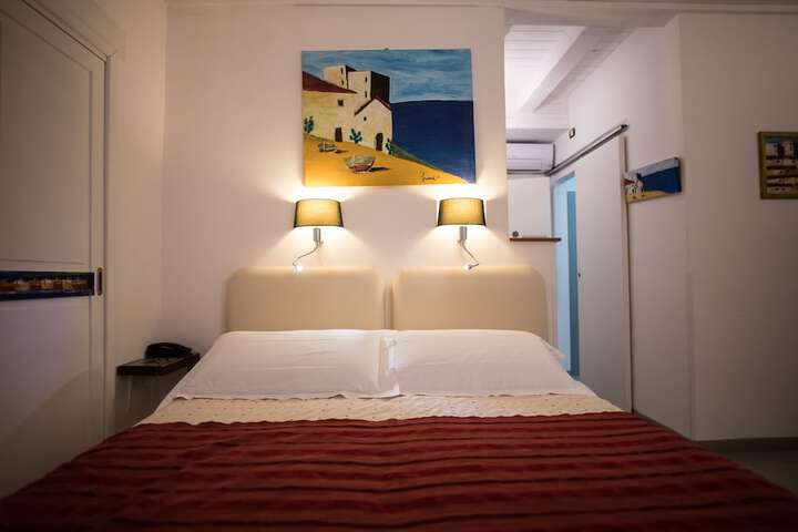 Room 26 of 113