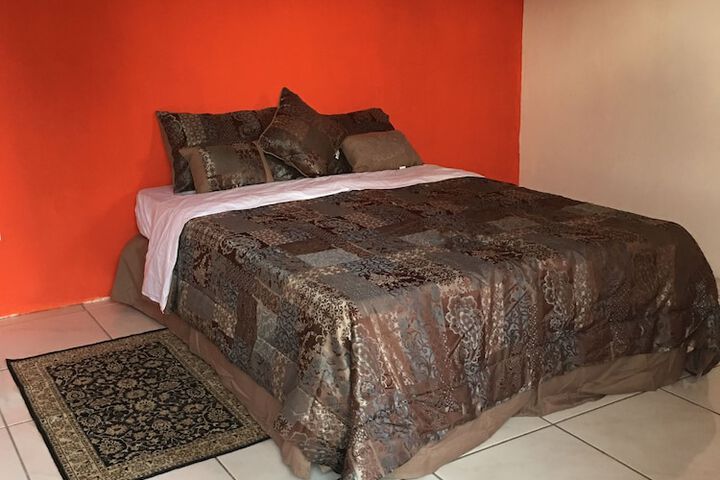 Room 3 of 71
