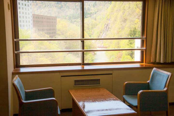 Room 10 of 49
