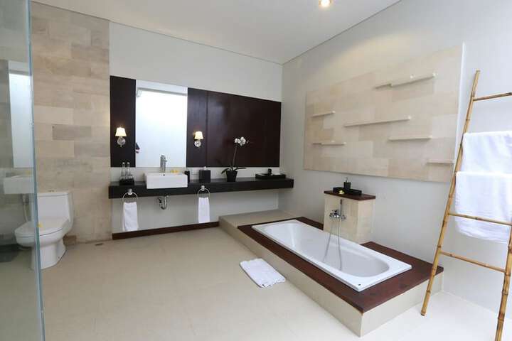 Room 15 of 67