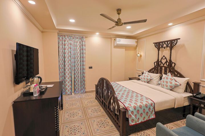 Room 7 of 20
