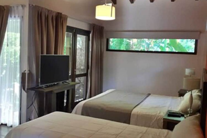 Room 12 of 52