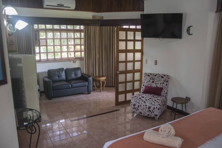 Room 7 of 84