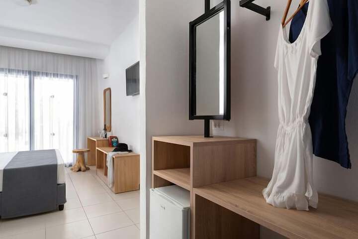 Room 25 of 96