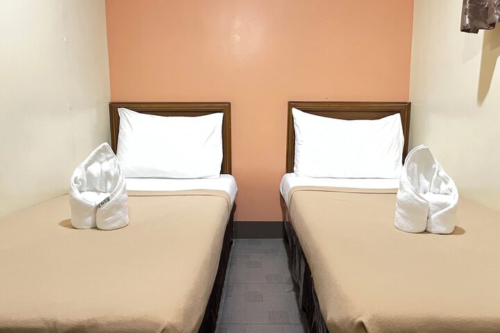 Room 10 of 23