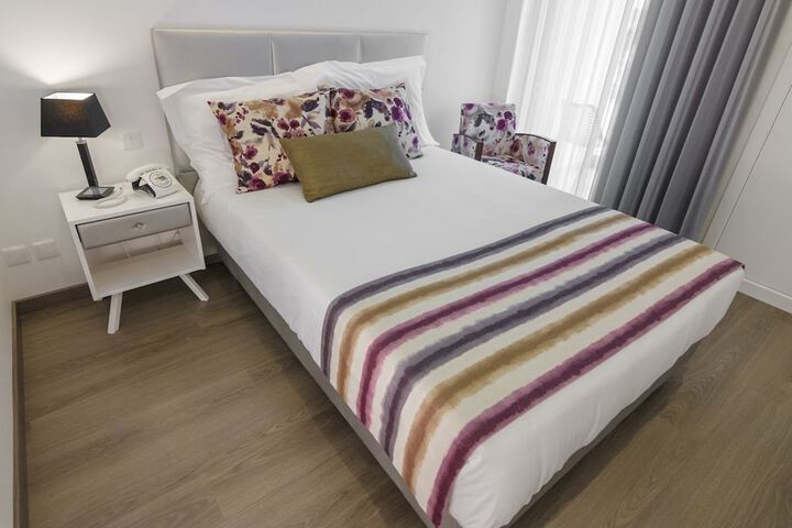 Room 3 of 36