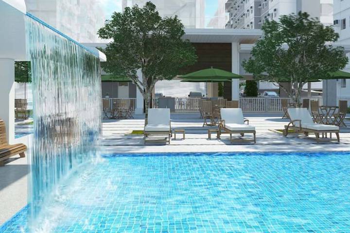 Pool 8 of 20
