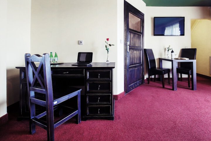 Room 8 of 59