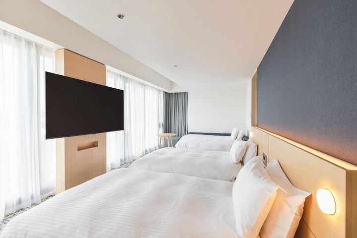 Room 18 of 53