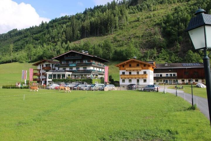 Hotel 76 of 88