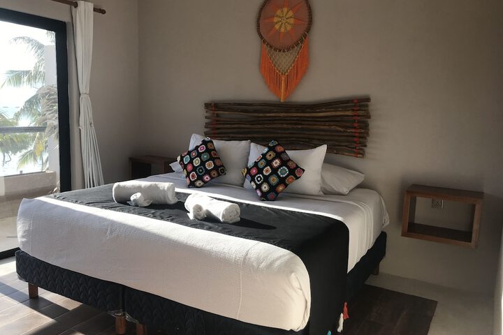 Room 5 of 117