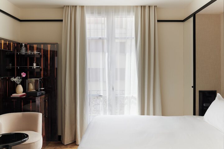 Room 3 of 22