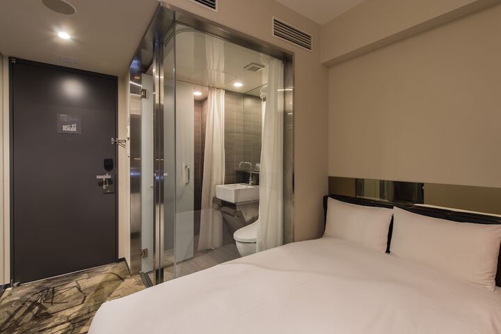 Room 20 of 52