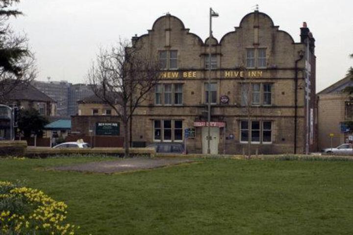 THE NEW BEEHIVE INN