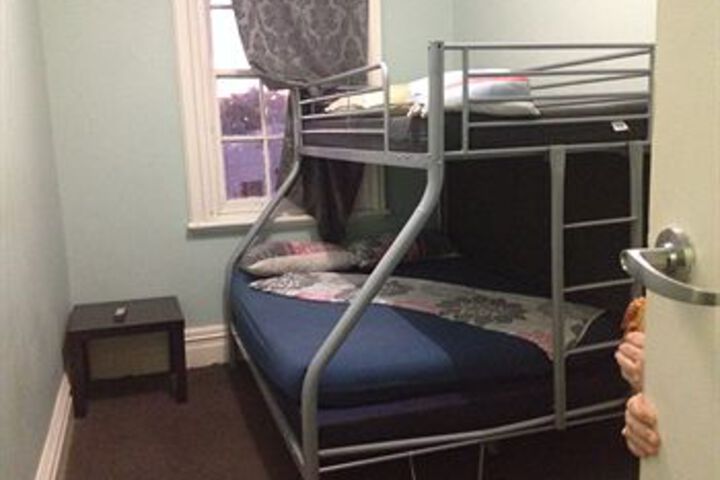 Room 27 of 52