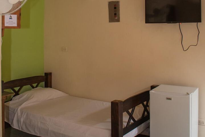 Room 17 of 46