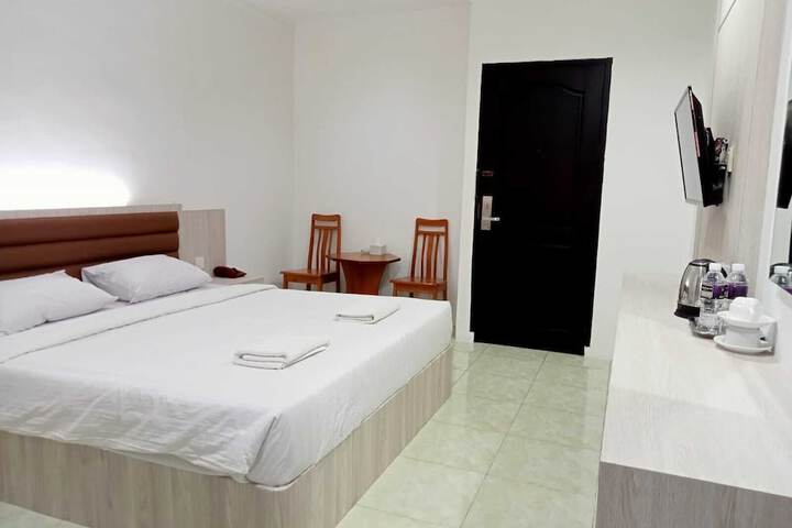 Room 11 of 26