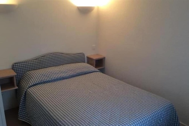 Room 13 of 48