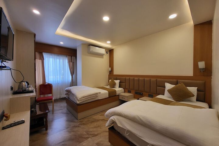 Room 15 of 75