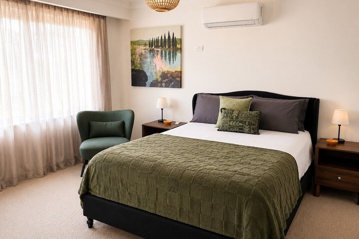 Room 16 of 42