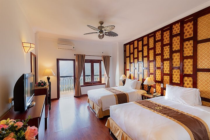 Room 30 of 108