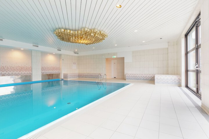 Pool 75 of 97