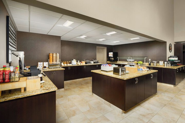 Breakfast/Coffee Service 26 of 31