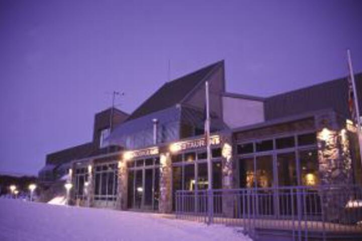 Hotel 7 of 69