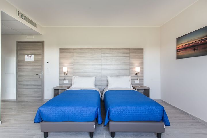 Room 15 of 70