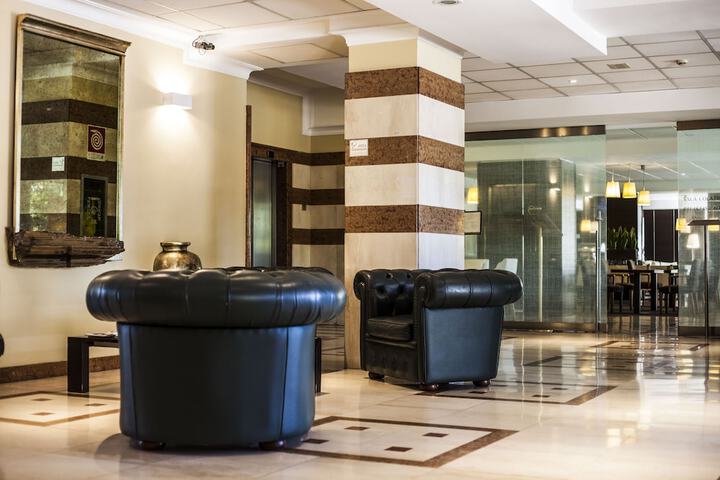 Guest Lobby