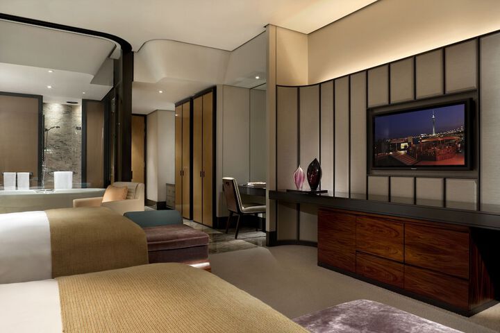 Room 9 of 61