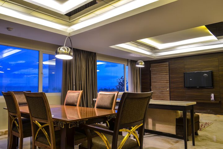 Room 14 of 43