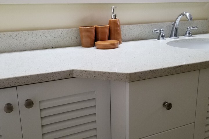 Room 12 of 34