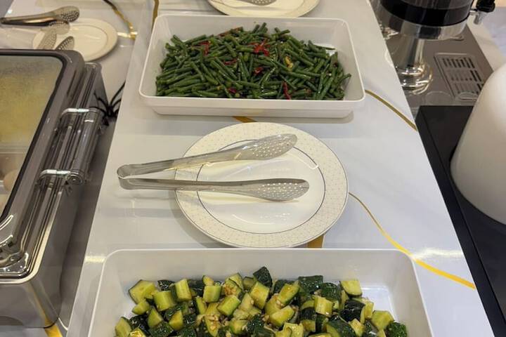Breakfast/Coffee Service 20 of 28