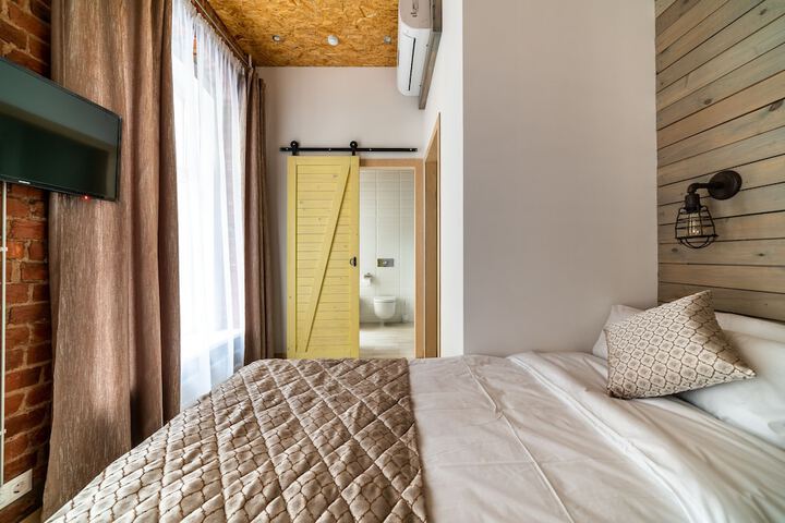 Room 12 of 70