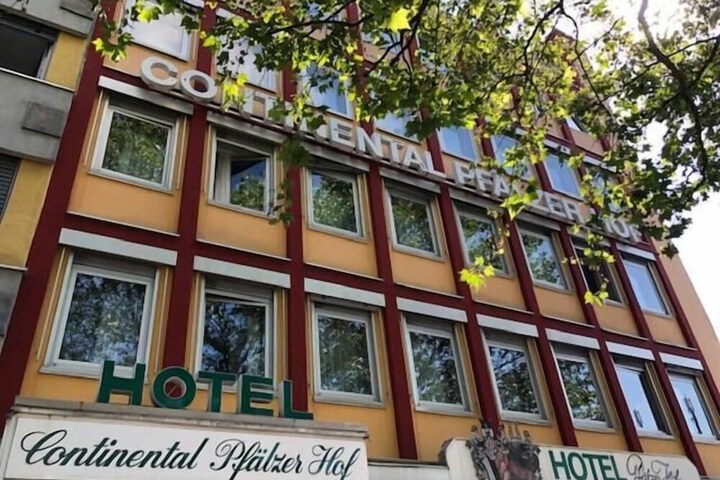 Hotel 36 of 37