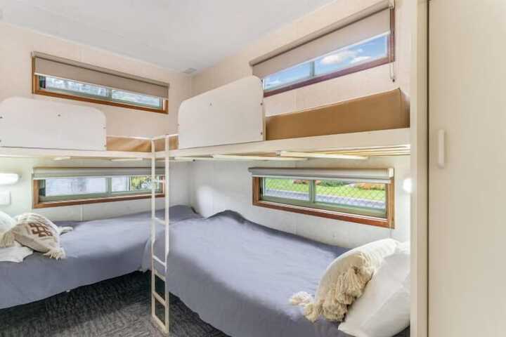 Room 13 of 157
