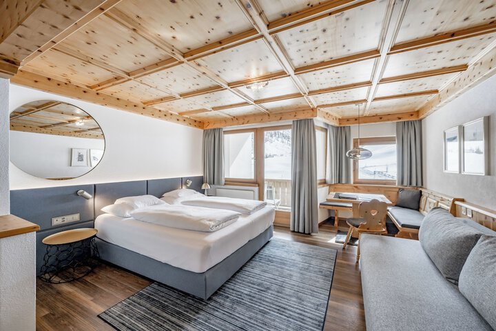 Room 20 of 100